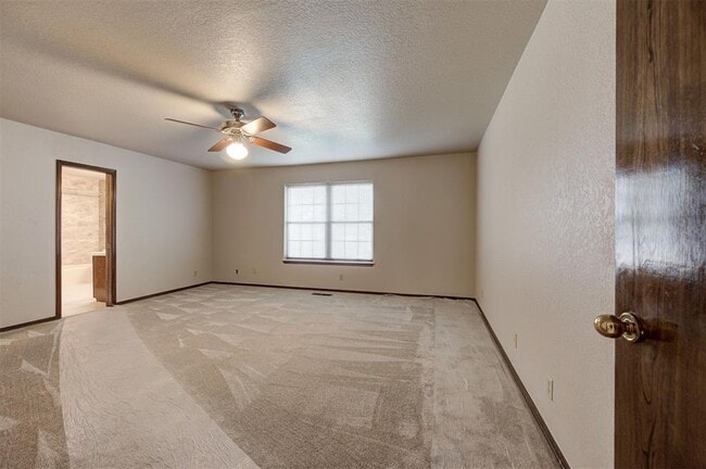 Building Photo - 7201 NW 150th St