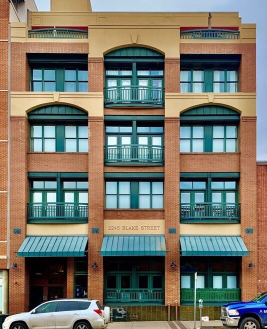 Building Photo - 2245 Blake St