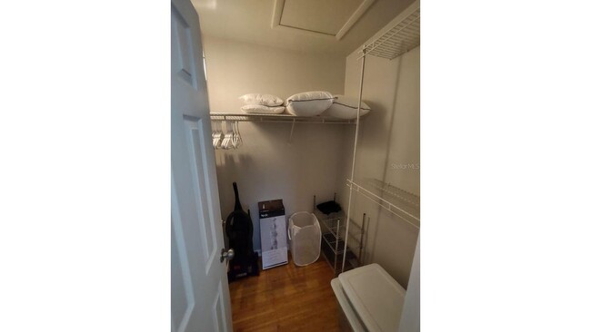 Building Photo - 16 Pinehurst Pl