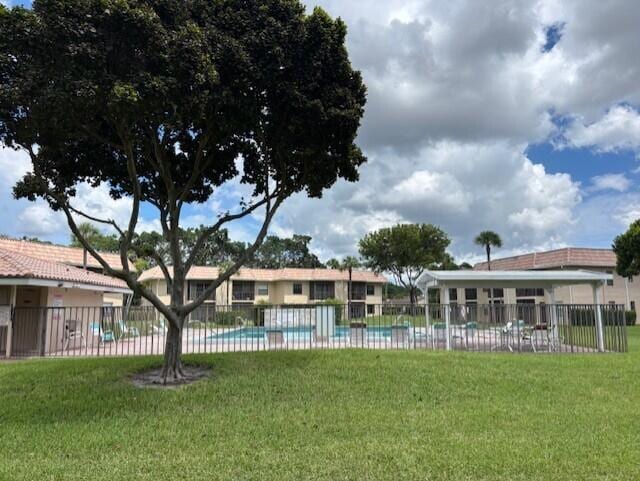 Building Photo - 6748 Palmetto Cir S