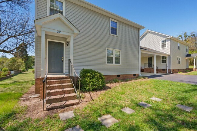 Building Photo - 203 Lancaster Ave