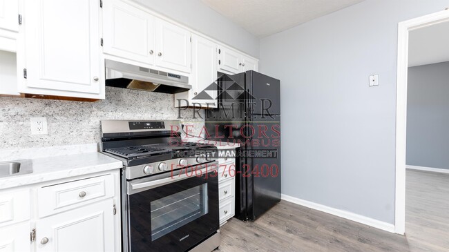 Building Photo - 3119 Fontaine Dr