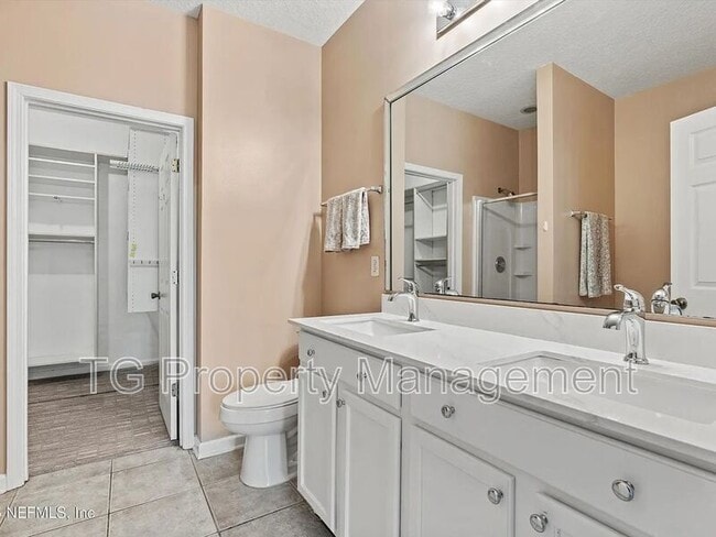 Building Photo - 12301 Kernan Forest Blvd