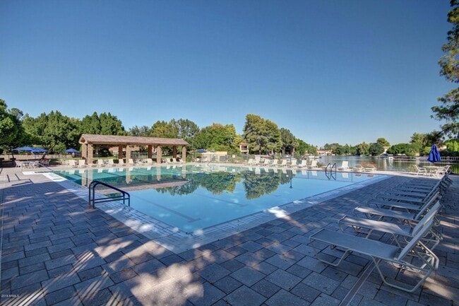 Building Photo - 5432 S Lighthouse Ln