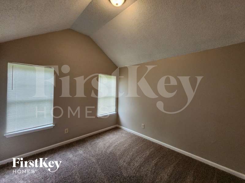 Building Photo - 2882 Ward Lake Way