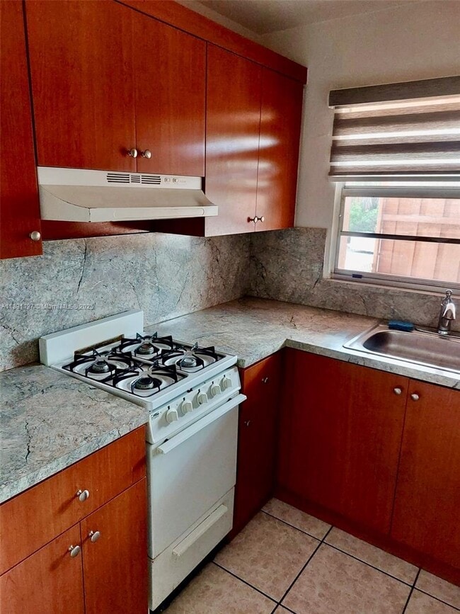 Building Photo - 6850 W 14th Ct