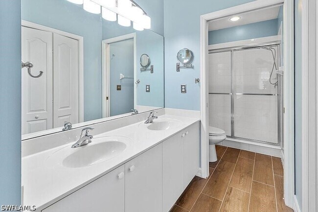 Building Photo - 7827 Regal Heron Cir
