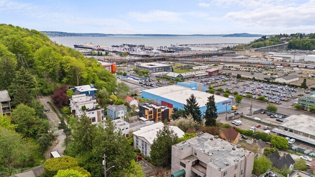 Building Photo - Stunning West Queen Anne Retreat with Iconic Puget Sound Views