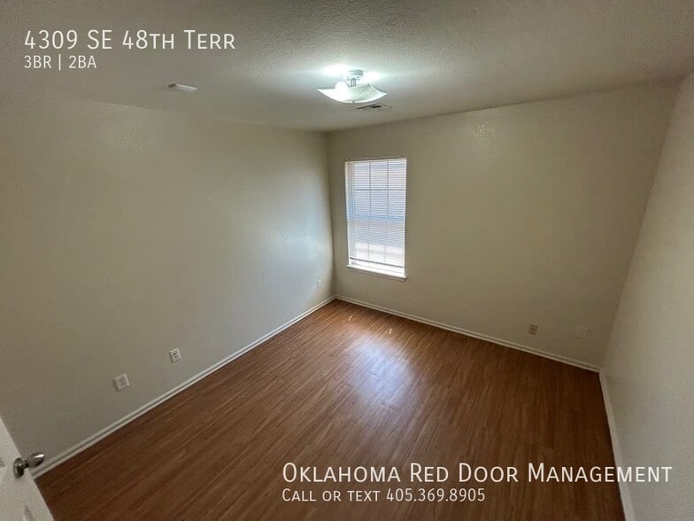 Building Photo - 4309 SE 48th Terrace