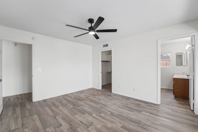 Building Photo - 7842 W Boca Raton Rd
