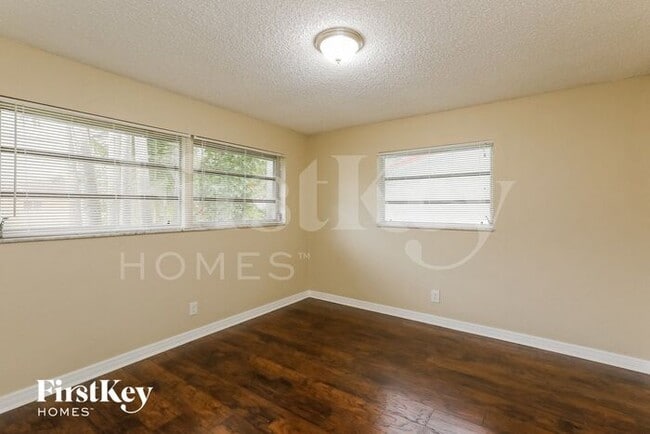Building Photo - 1261 NW 75th Terrace