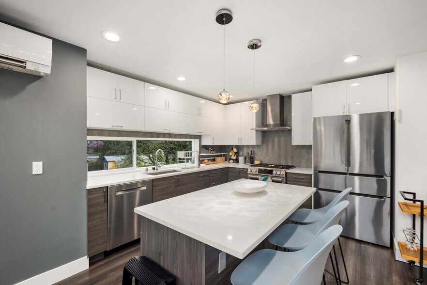 Building Photo - 4726 S Juneau St