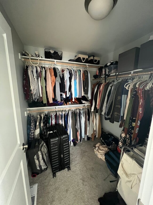 Building Photo - 4 Bed/2.5 Bath Newly Built Single Family Home in Mountain View Meadows W/ Big attached Garage!