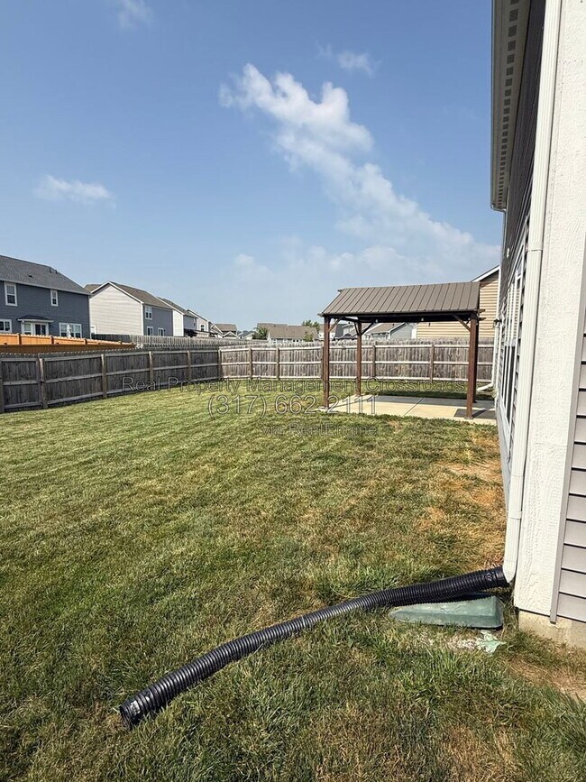 Building Photo - 5509 W Woodhaven Dr