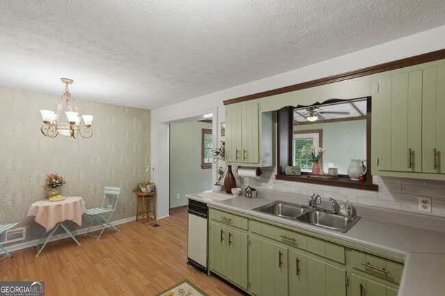 Building Photo - 4400 Winding Creek Dr