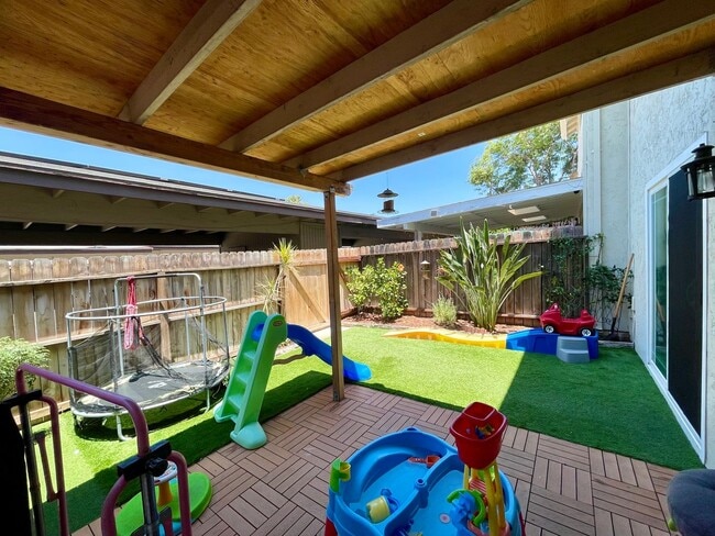 Building Photo - Very nice updated 3 Bedroom 1.5 bath Home