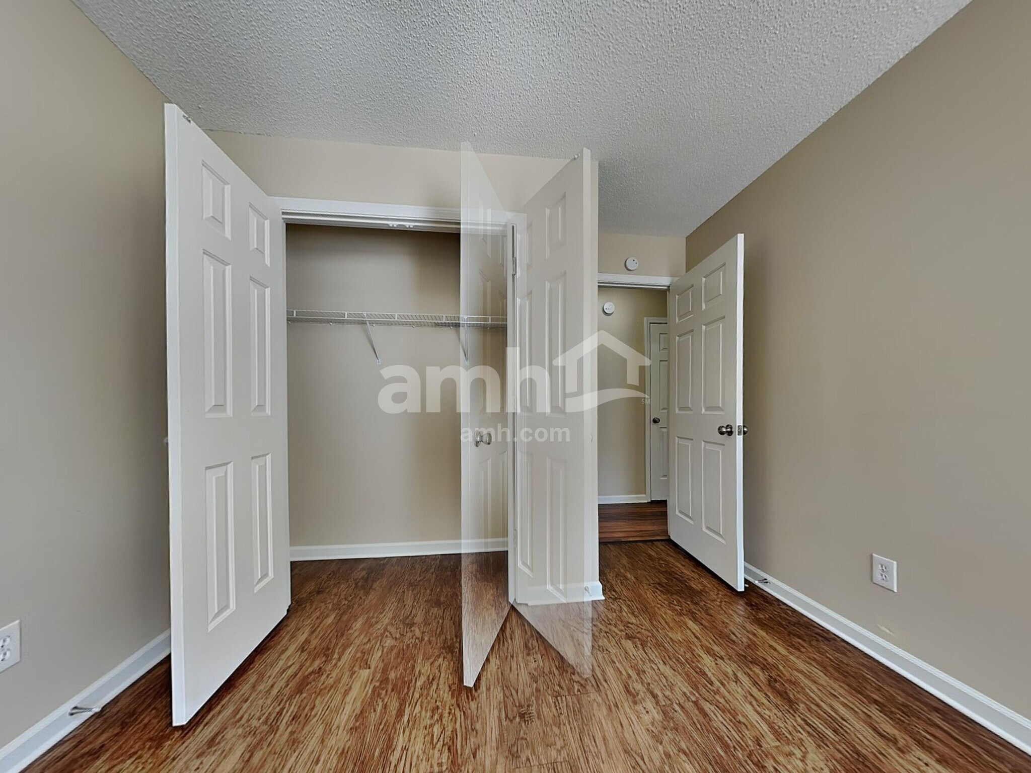 Building Photo - 6472 Daybreak Dr