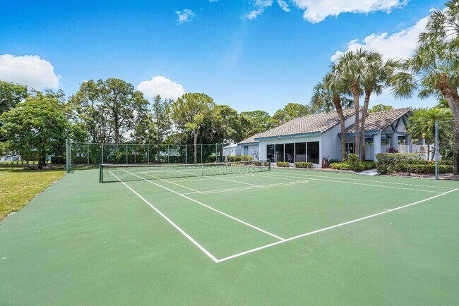 Building Photo - 9770 Nickels Blvd