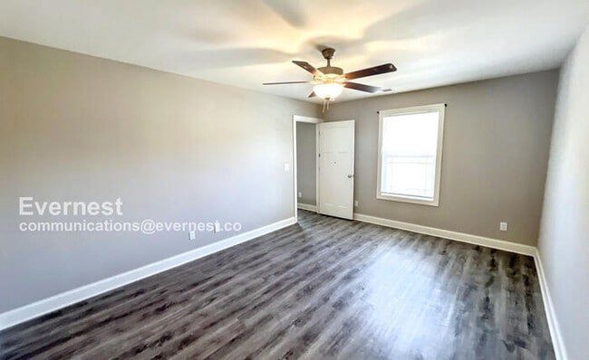 Building Photo - 5354 Roosevelt Rd