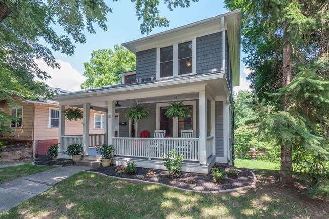Building Photo - Montford Furnished Rental