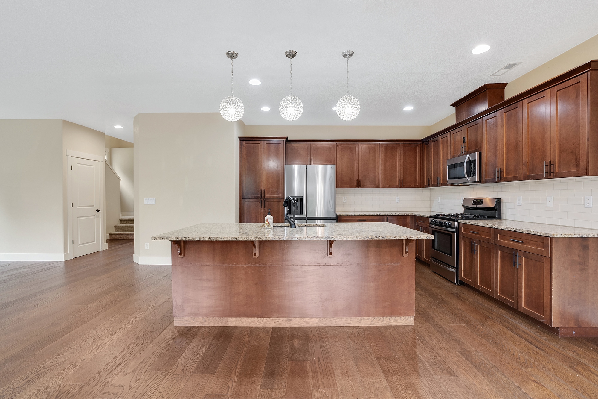 Building Photo - 28616 Greenway Dr