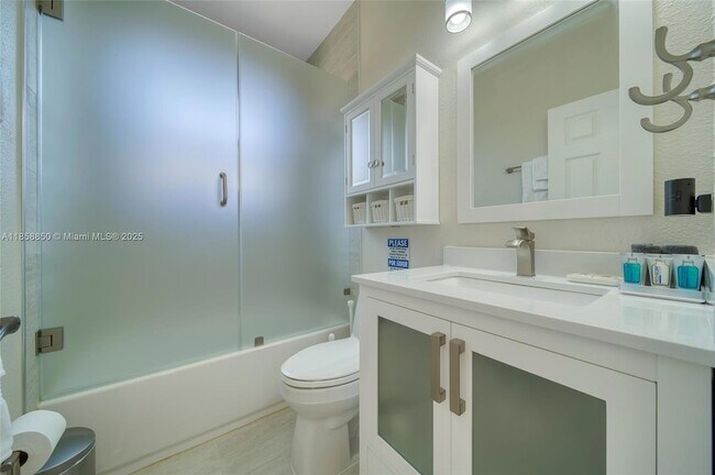 Building Photo - 16403 SW 79th Ln
