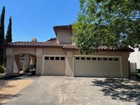 Building Photo - 9240 Foxwood Dr