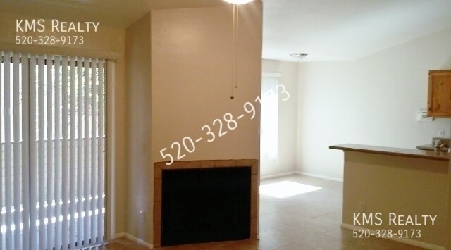 Building Photo - 5654 S Wood Crest Dr