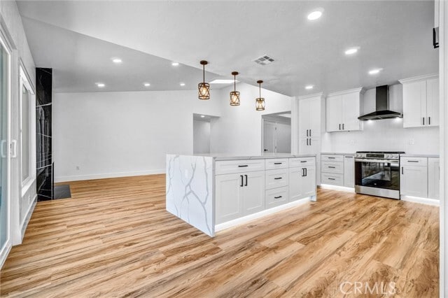 Building Photo - 17472 Bellport Cir