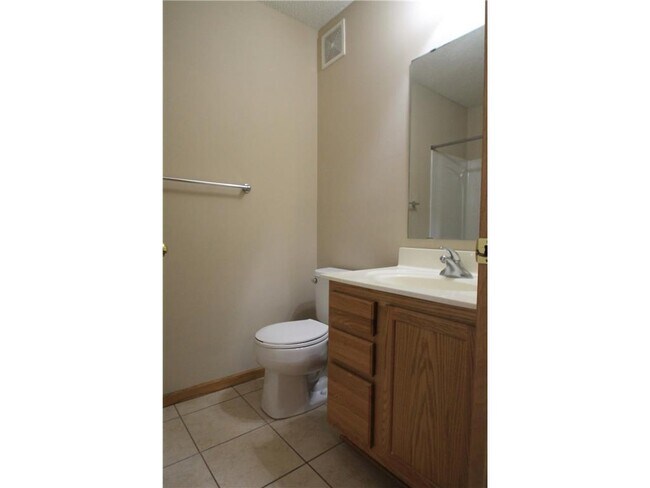 Building Photo - 14975 Pinto Ln