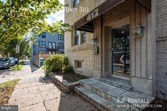 Building Photo - 412 19th St NE