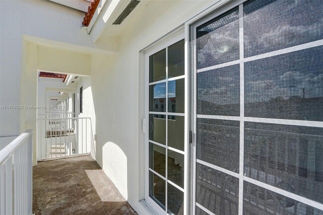 Building Photo - 58 SW 3rd Ct