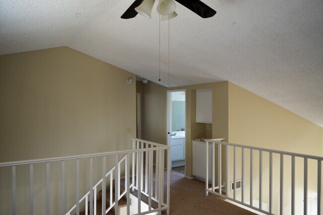 Building Photo - 11249 Heathrow Dr