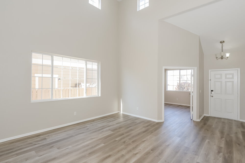 Building Photo - 7441 S Mobile St