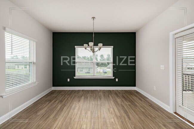 Building Photo - 12941 Sanderling Lp