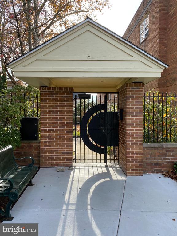 Building Photo - 42 Conshohocken State Rd