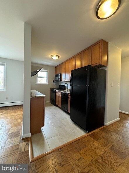 Building Photo - 945 N Barton St