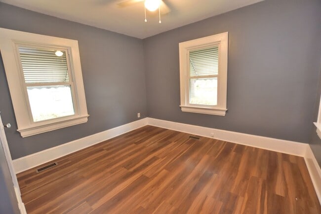 Building Photo - 1219 Boone St