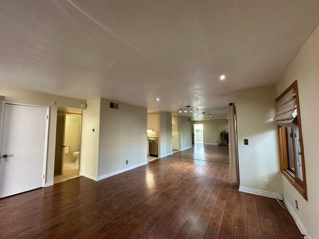 Building Photo - 22137 Burbank Blvd