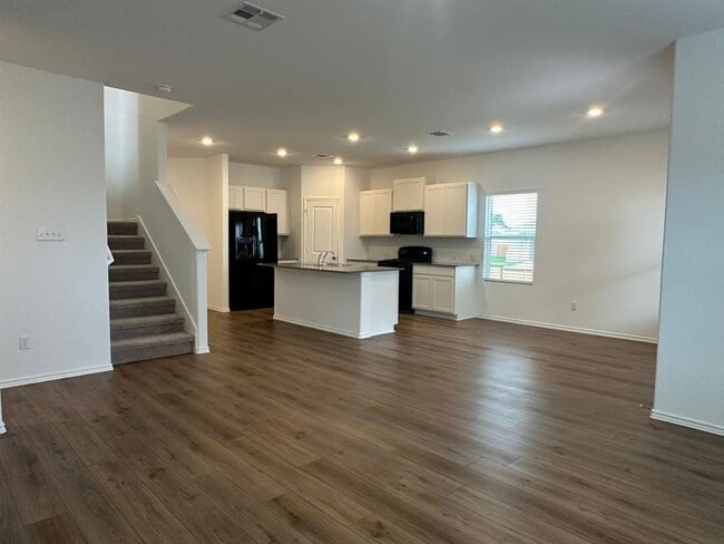 Building Photo - 228 Jeffers