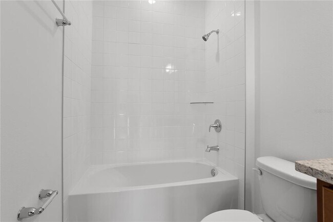 Building Photo - 1940 Sunshine Peak Dr