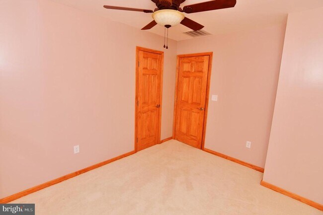 Building Photo - 603 Panther Dr