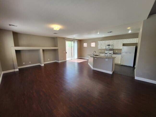 Building Photo - 8116 Retriever Ave