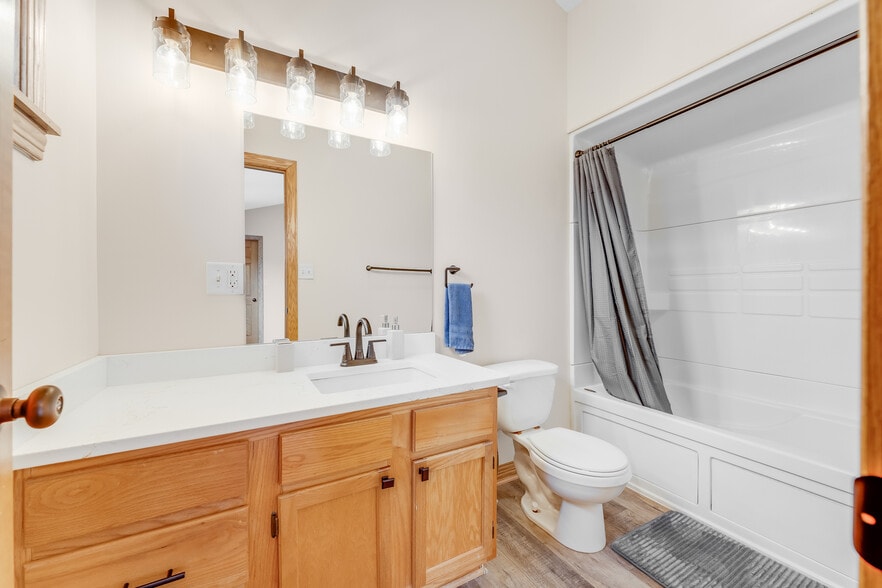 Building Photo - 6 Bakers Lndg