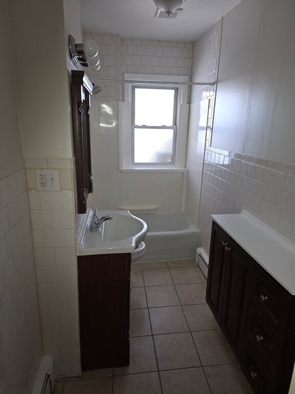 Building Photo - 77 Albertina St