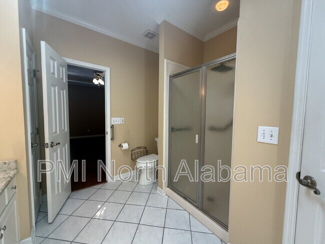 Building Photo - 134 Canterbury Dr