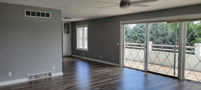 Building Photo - 5106 Meinders Rd