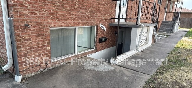 Primary Photo - 2442 W 11th St