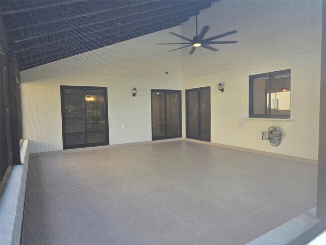 Building Photo - 2177 Montpeliar