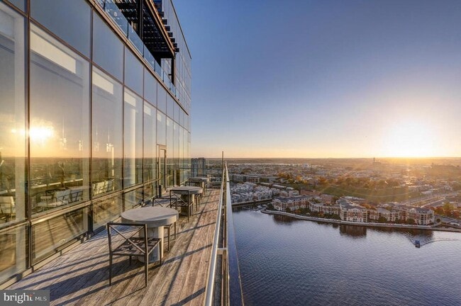 Building Photo - 300 International Drive